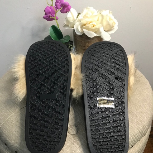 French Connection Faux Fur Slippers - Size 8 & 9 - Picture 8 of 10